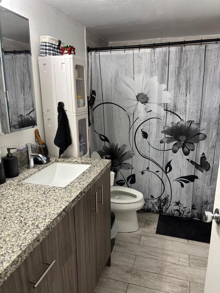 10834 N Kendall Dr #X1 - Photo 2 of 6