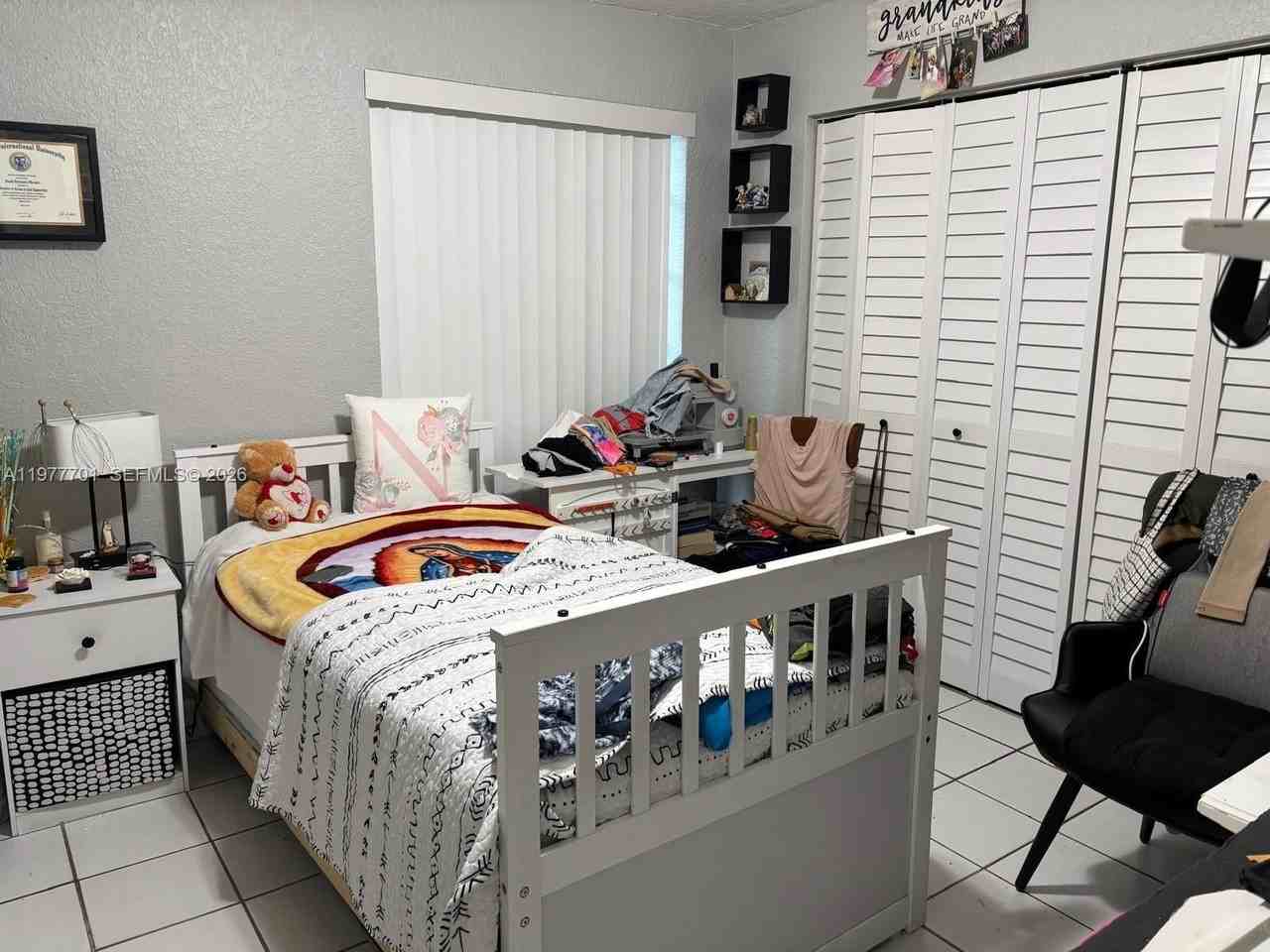 10834 N Kendall Dr #X1 - Photo 4 of 6