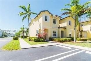 3065 Se 1st Dr #4 - Photo 1 of 1