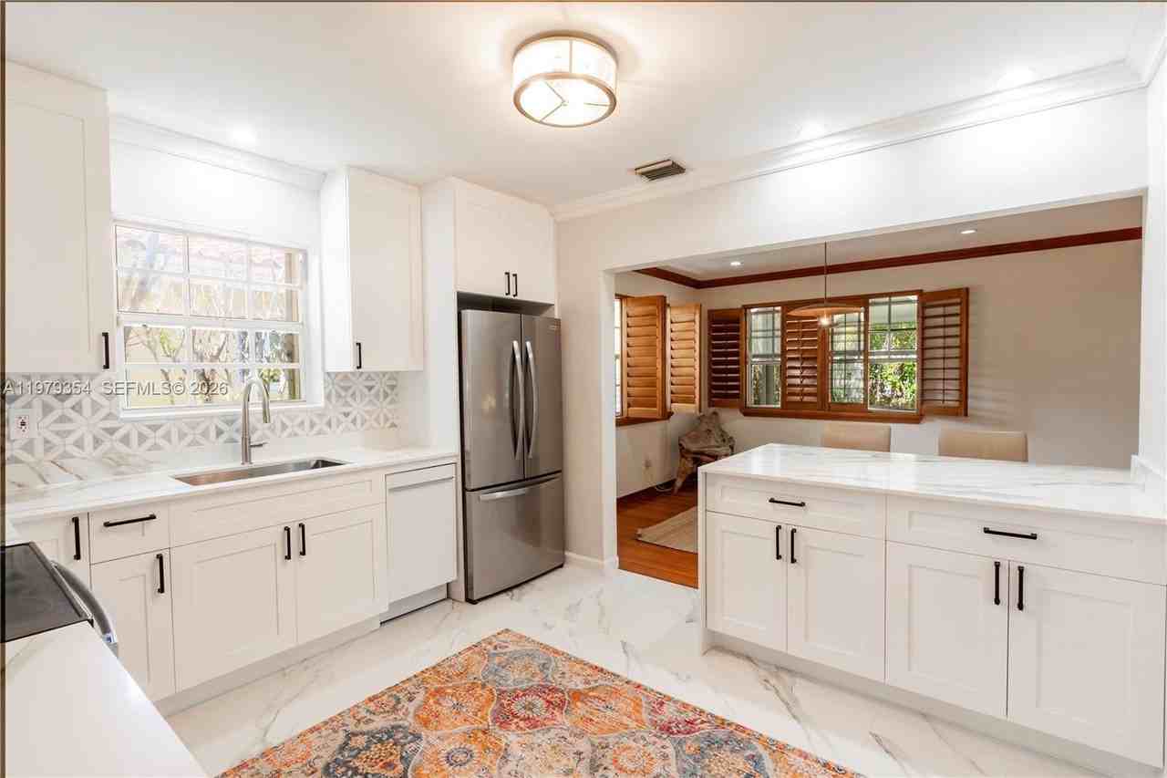 1449 Baracoa Ave - Photo 4 of 26