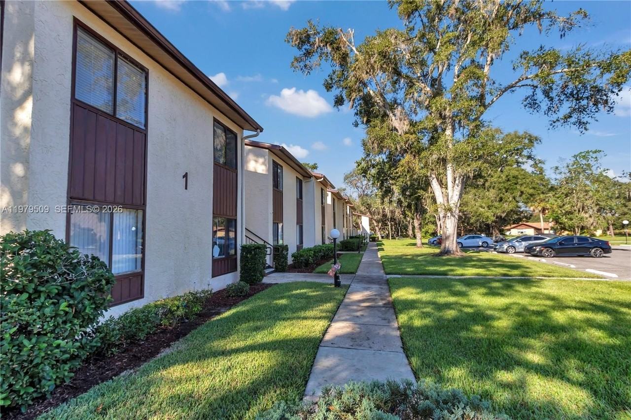 737 Midway Dr #B - Photo 4 of 35