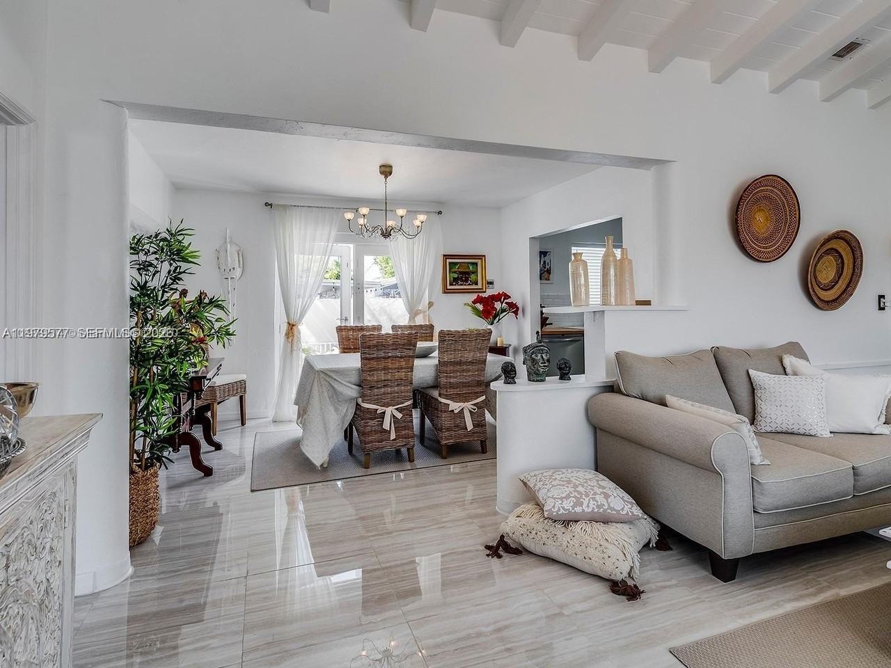 6910 Rue Notre Dame #0 - Photo 2 of 24