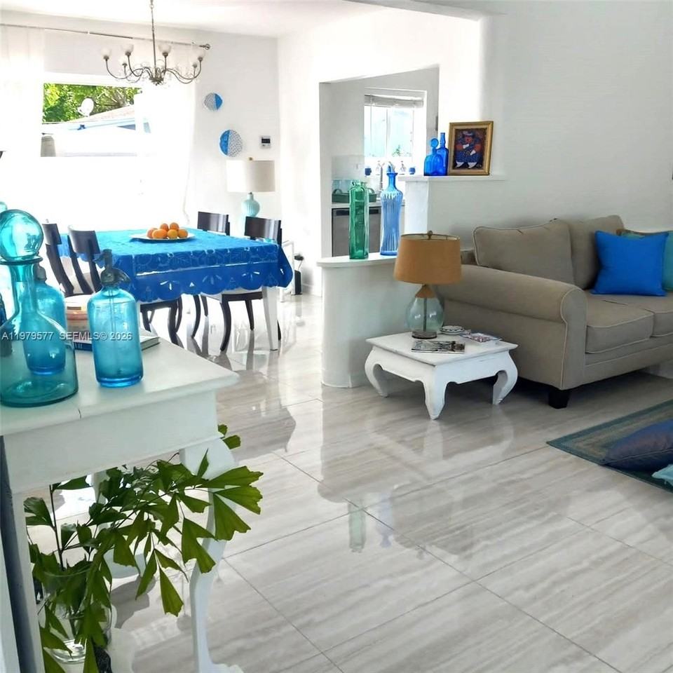 6910 Rue Notre Dame #0 - Photo 3 of 24