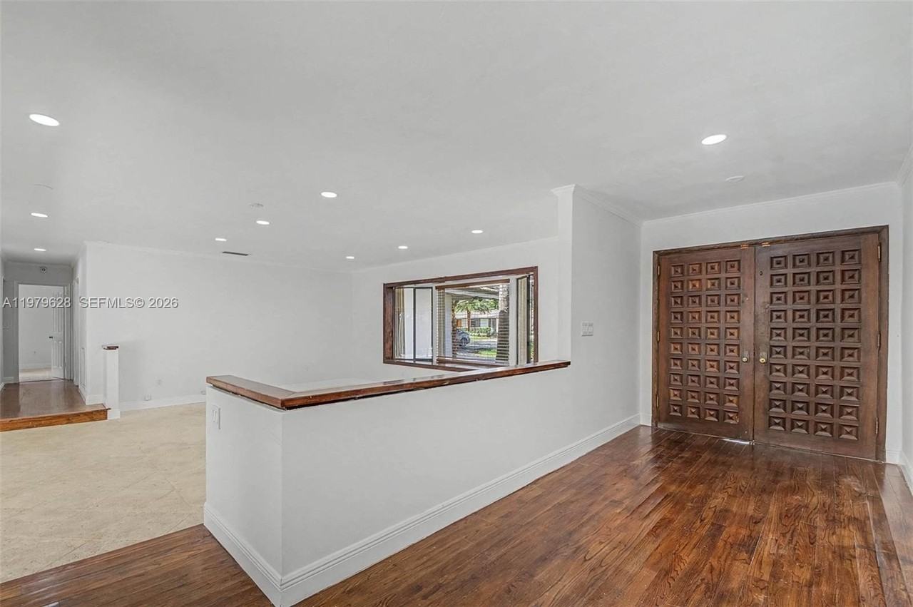 13621 Sw 103rd Ave - Photo 7 of 50