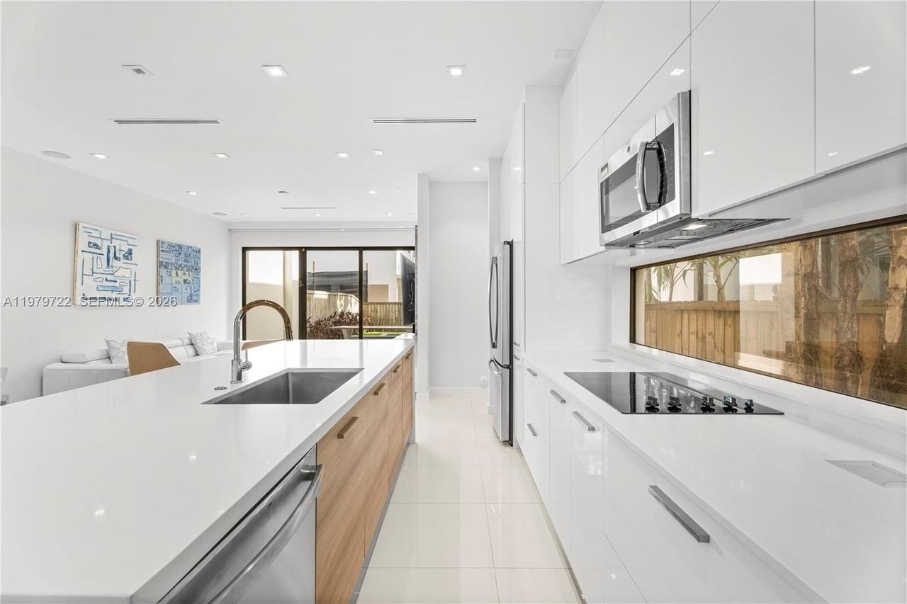 3276 Day Ave #3276 - Photo 5 of 16