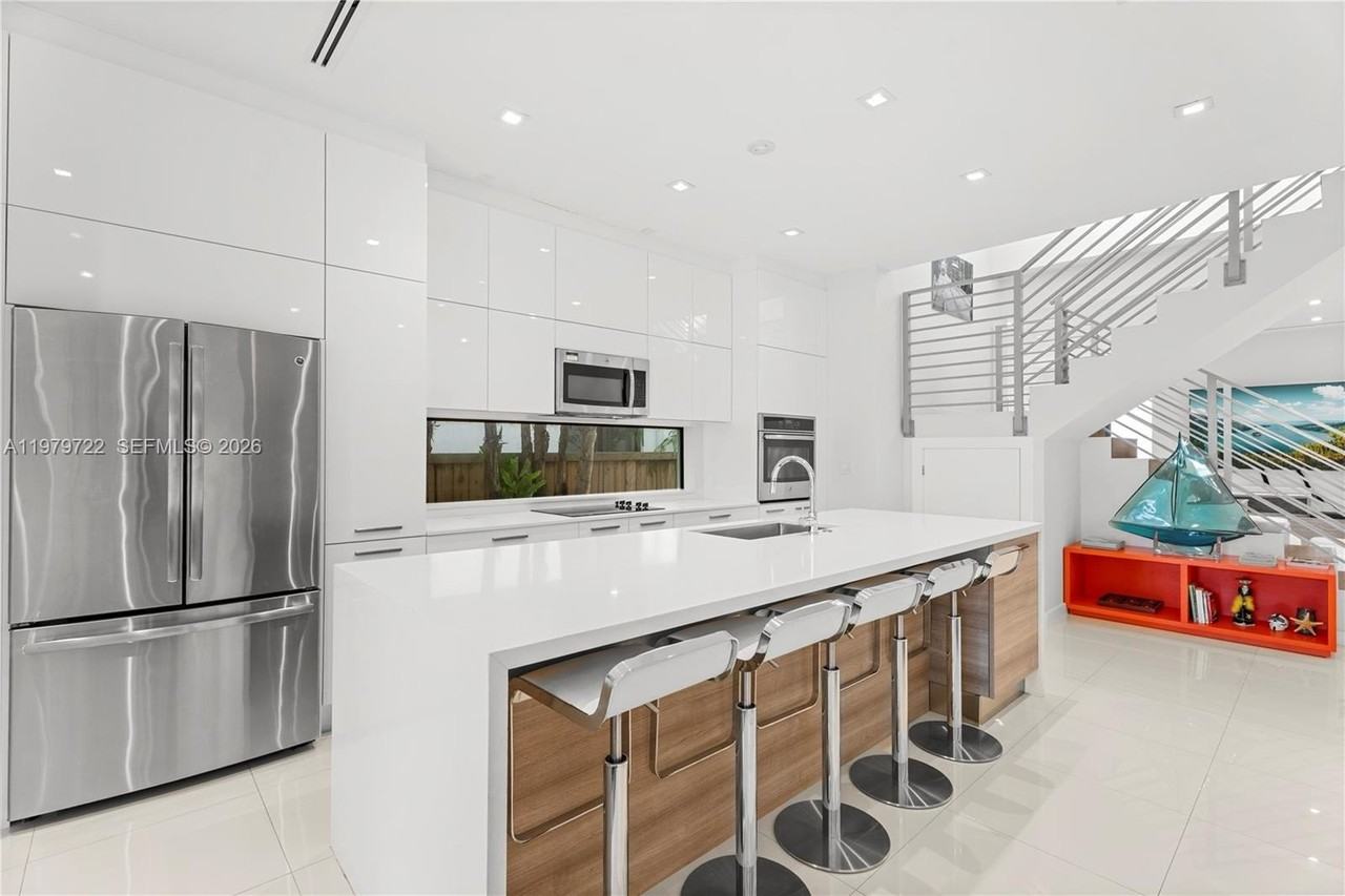 3276 Day Ave #3276 - Photo 6 of 16