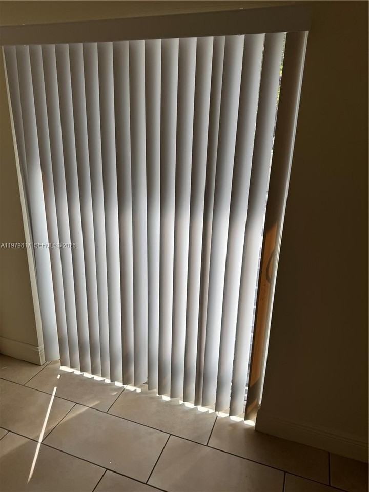 1315 Nw 1st St #101 - Photo 3 of 9