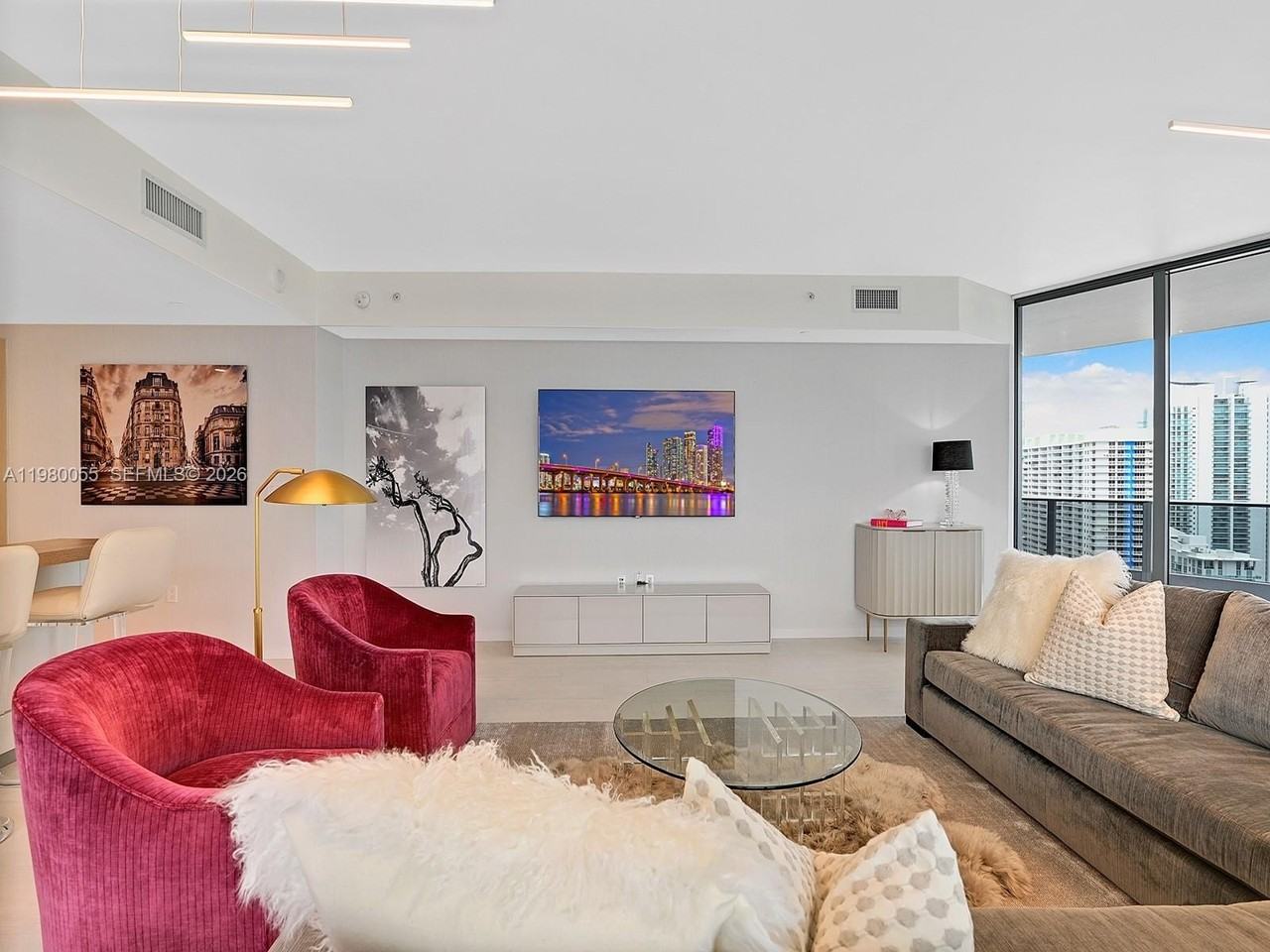 1000 Brickell Plz #3402 - Photo 7 of 50