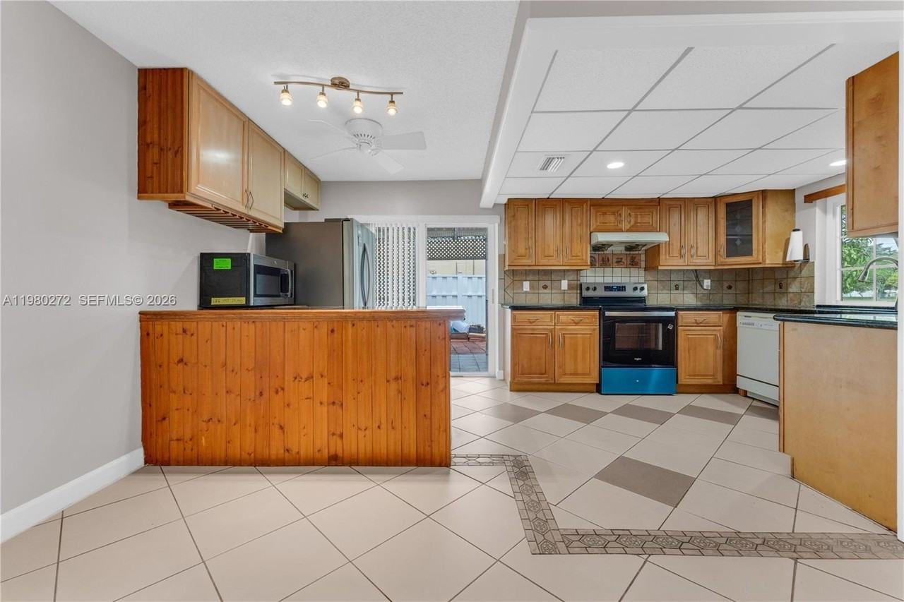 12145 Begonia Way #12145 - Photo 5 of 48