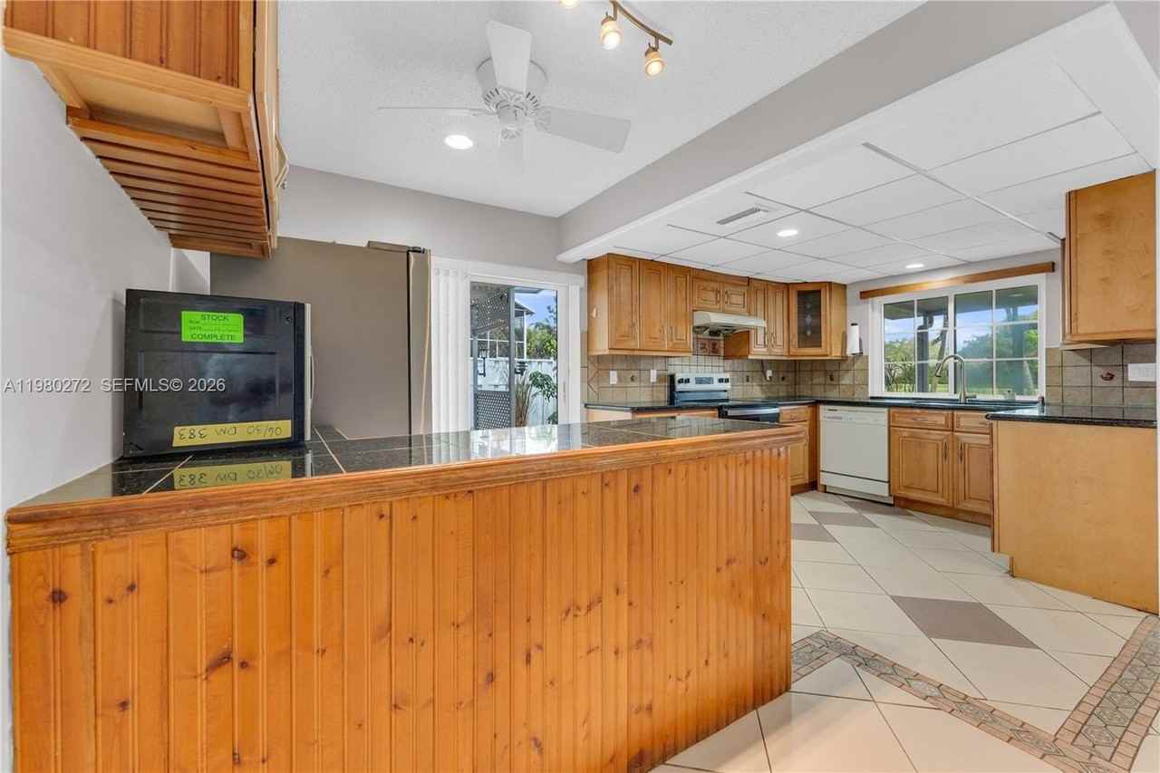 12145 Begonia Way #12145 - Photo 6 of 48