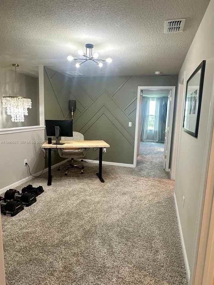 5689 Mentmore Dr - Photo 4 of 19