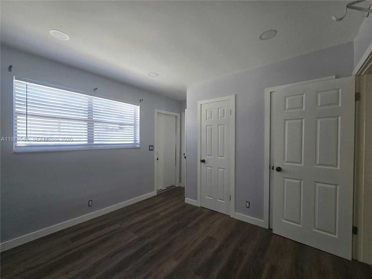 4095 N Andrews Ave #54 - Photo 6 of 11