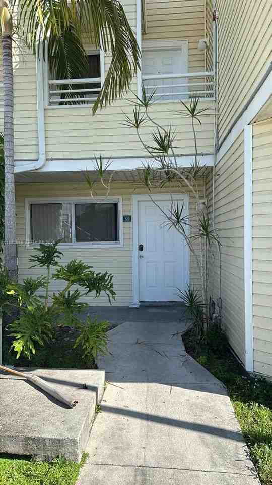 3441 Nw 44th St #106 - Photo 2 of 15