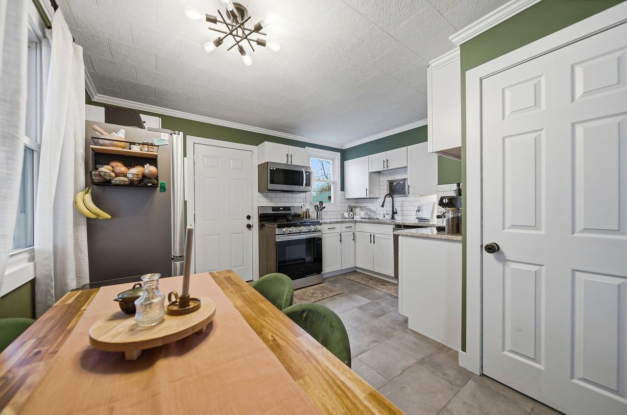 3429 Karl Rd - Photo 5 of 15