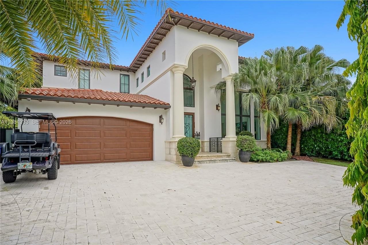 3747 Prairie Ave #0 - Photo 3 of 50