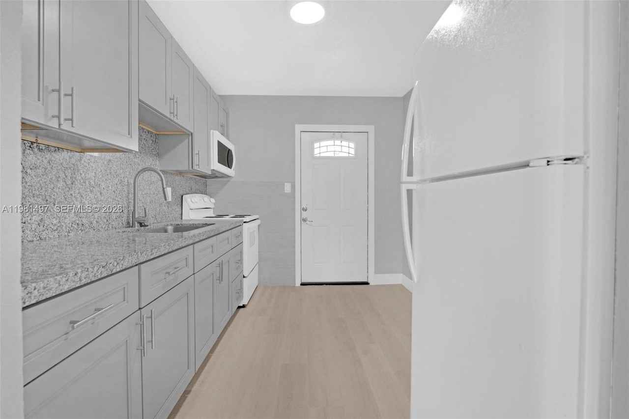 369 Phippen Waiters Rd #1-2 - Photo 5 of 18