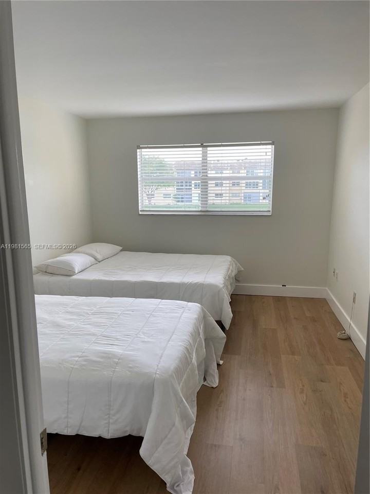 8465 Sunrise Lakes Blvd #205 - Photo 6 of 8