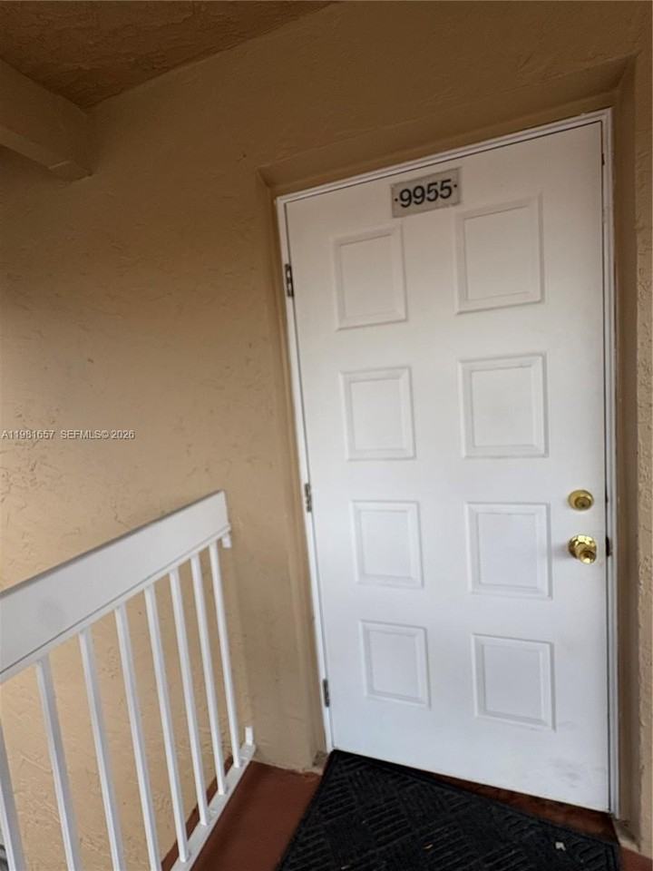 9955 Twin Lakes Dr #9K - Photo 3 of 31