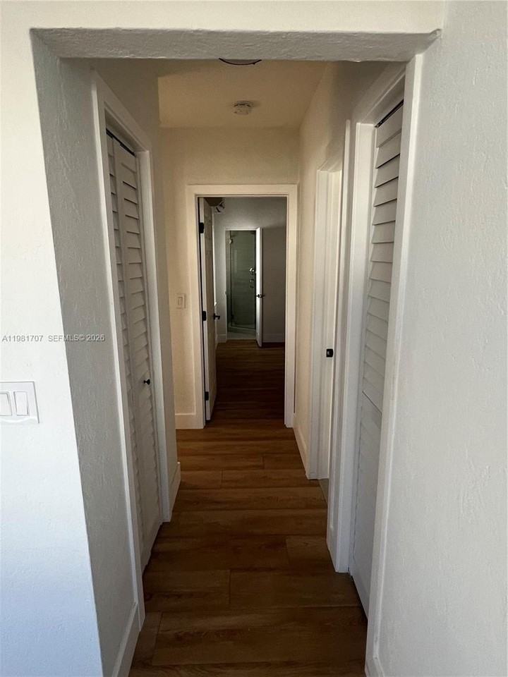 1706 Arthur St #1 - Photo 6 of 11