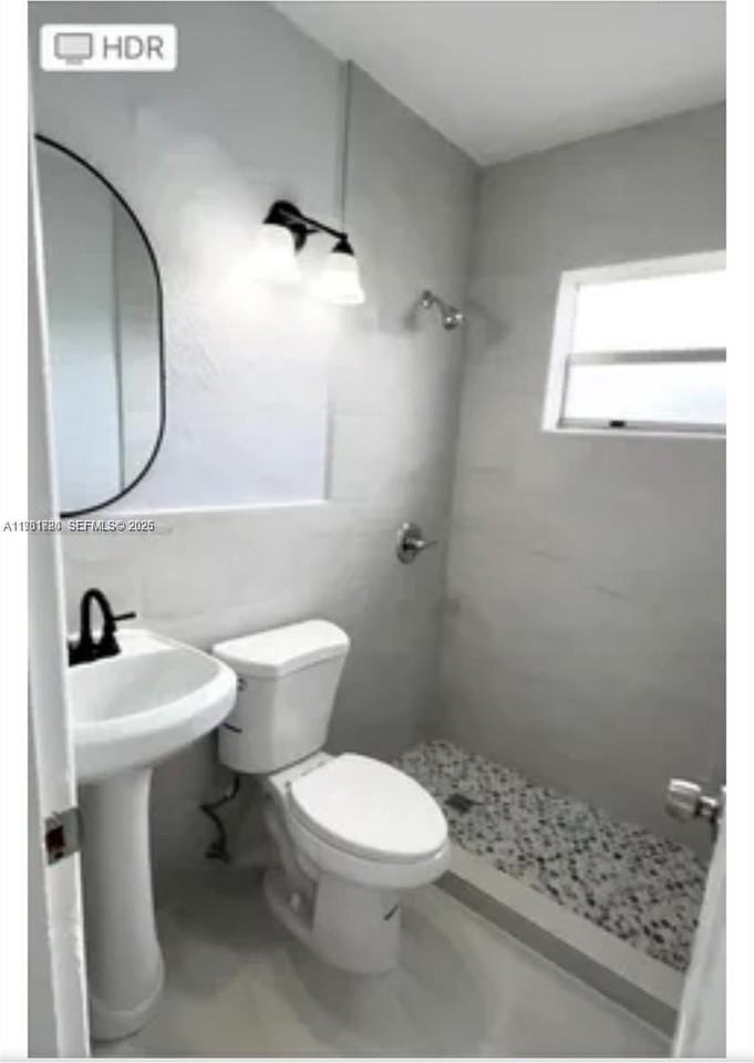 998 Nw 109th St #998 - Photo 2 of 6