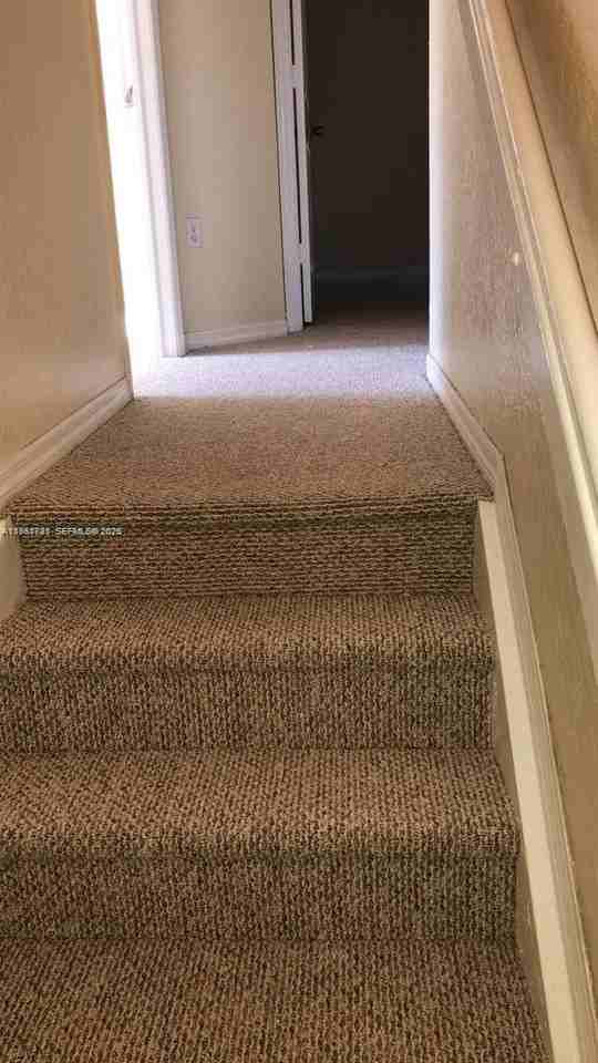 661 Sw 10th St #661 - Photo 4 of 11