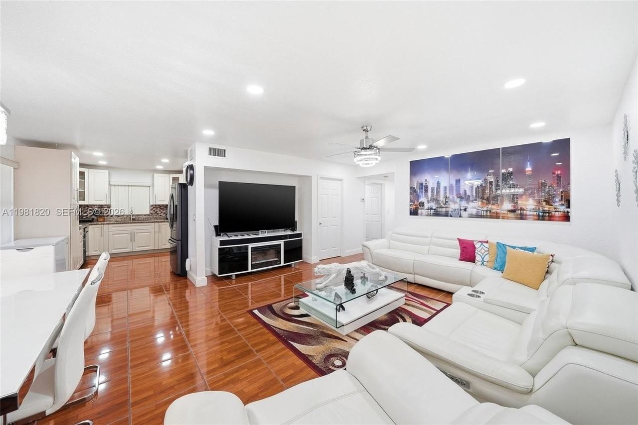 2875 Nw 9th Ct - Photo 6 of 25