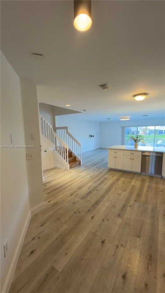 9389 Boca River Cir - Photo 4 of 24