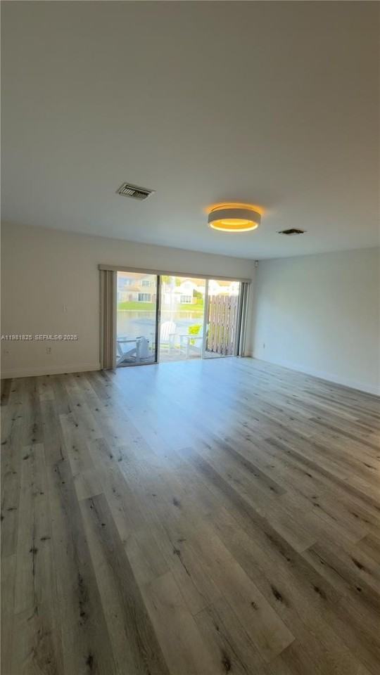 9389 Boca River Cir - Photo 5 of 24