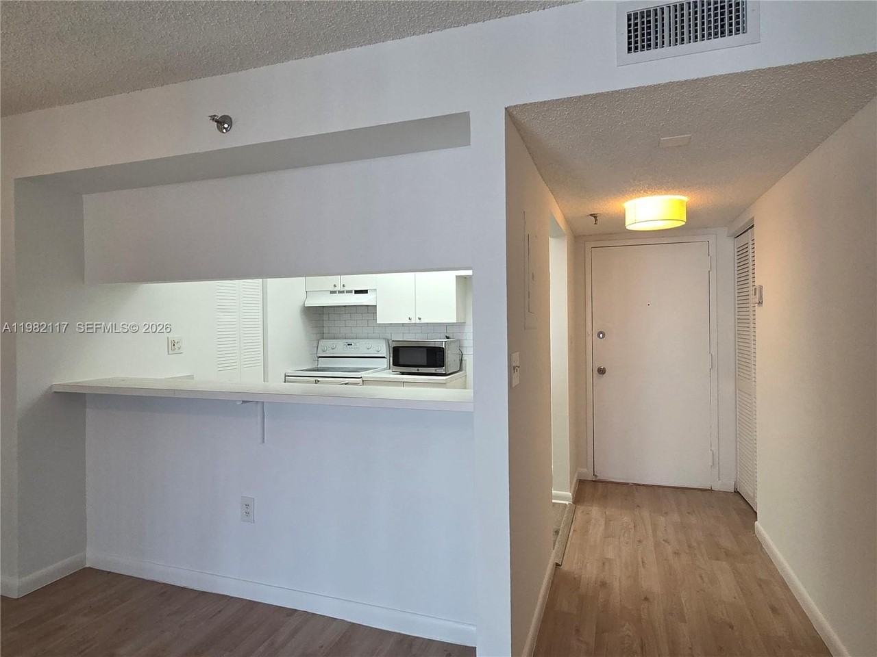 850 N Miami Ave #W605 - Photo 6 of 36