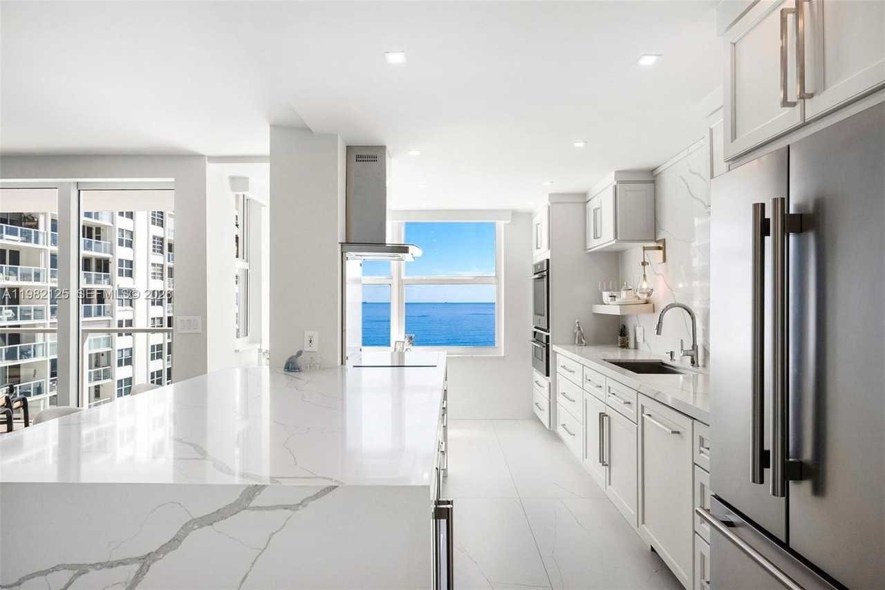 4300 N Ocean Blvd #15D - Photo 7 of 44