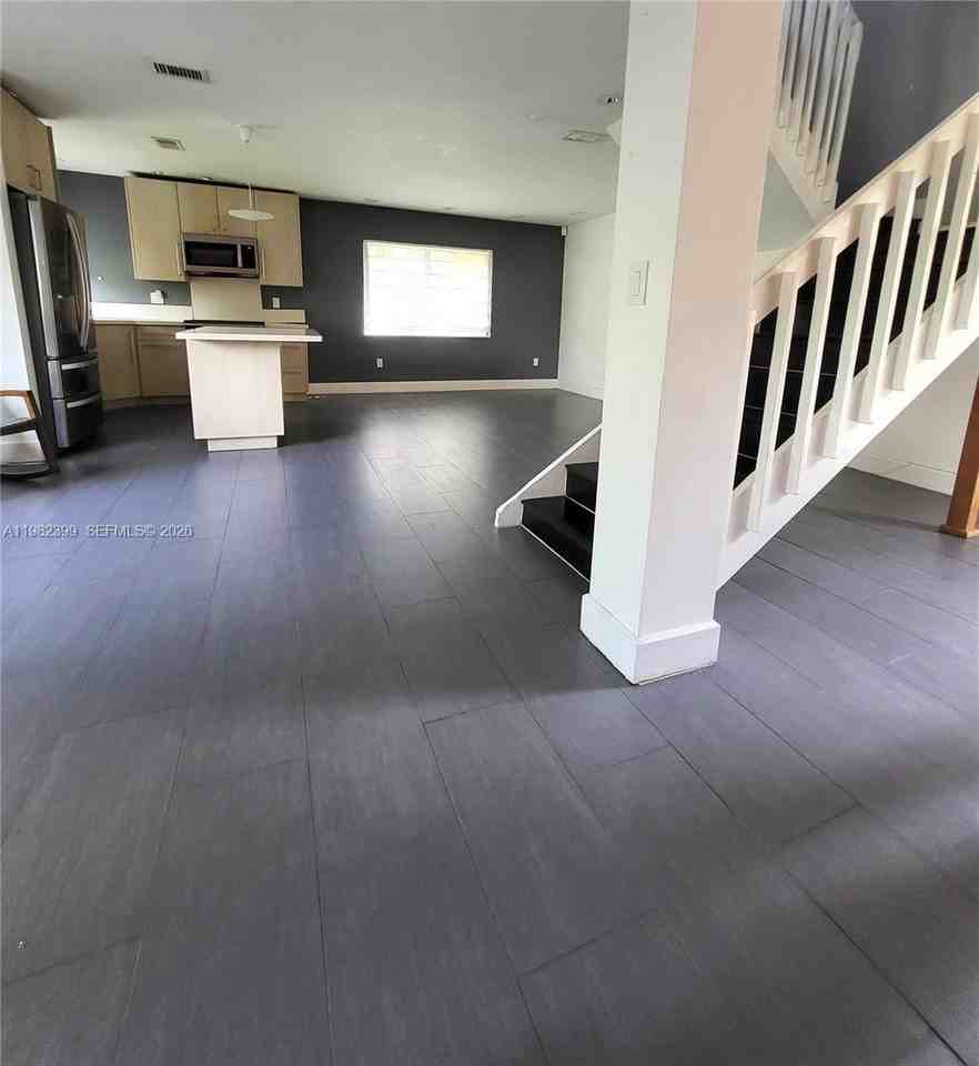 13881 Ne 2nd Ct #C6 - Photo 4 of 22