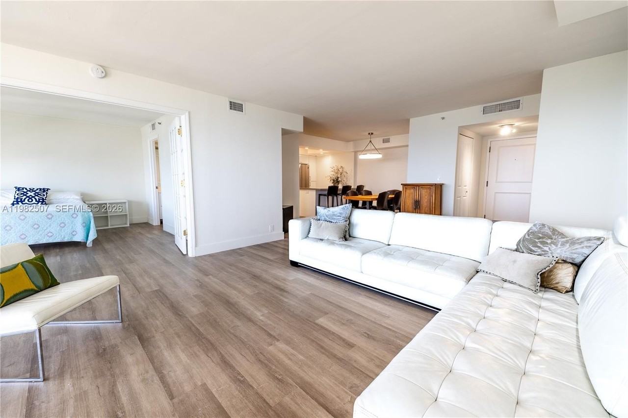 2000 Towerside Ter #1910 - Photo 5 of 50