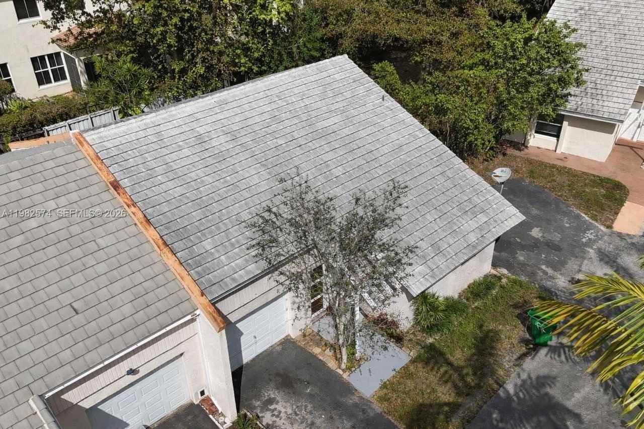 10583 La Placida Dr - Photo 3 of 35