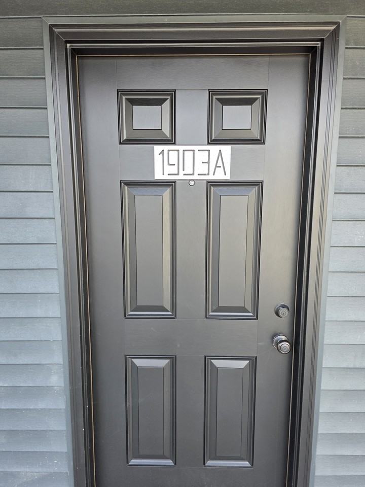 1903 N Jackson St #A - Photo 3 of 13