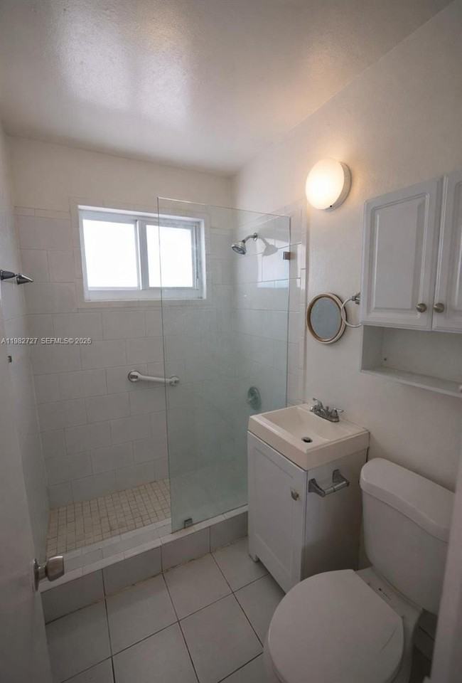 5700 Sw 4th St #1 - Photo 7 of 10