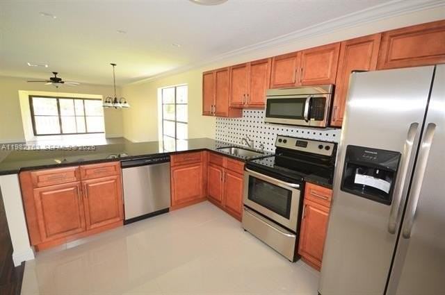 7944 Eastlake Dr #D - Photo 3 of 13