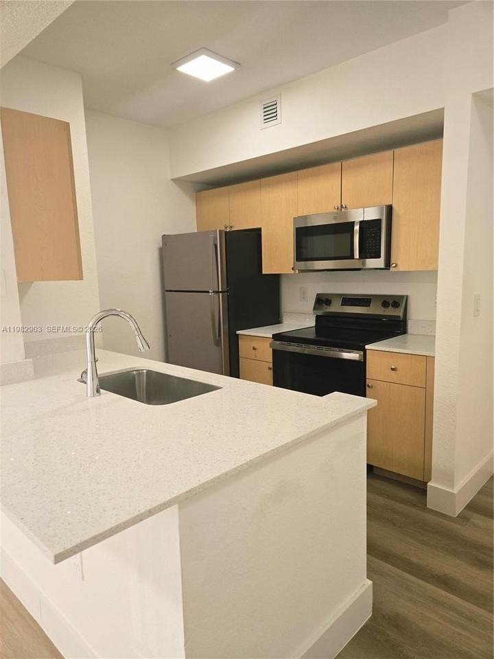 2564 Centergate Dr #208 - Photo 4 of 16