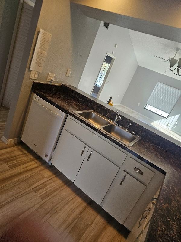 6391 Gateway Ave - Photo 5 of 24