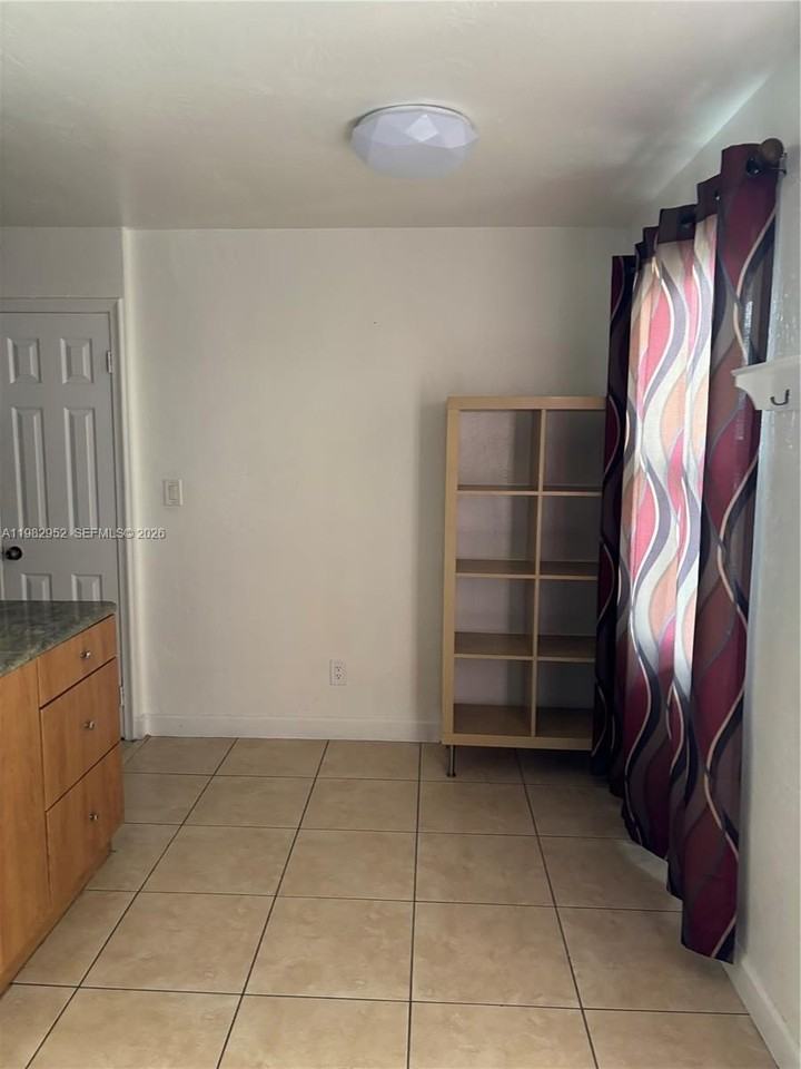 8701 Sw 141st St #M3 - Photo 4 of 10