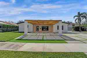 featured image of 915 Nw 7th St