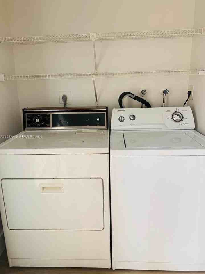 1900 Sw 121st Ct #254 - Photo 3 of 4