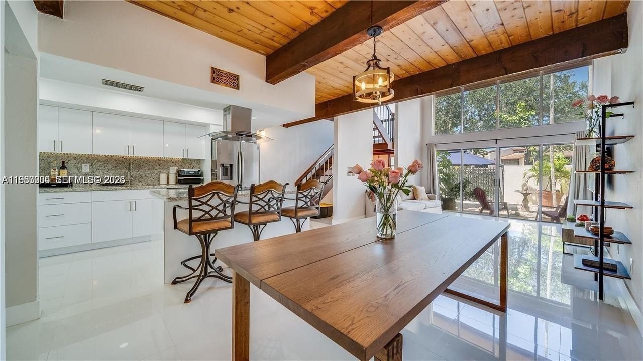 10462 Sw 78th St #10462 - Photo 2 of 35