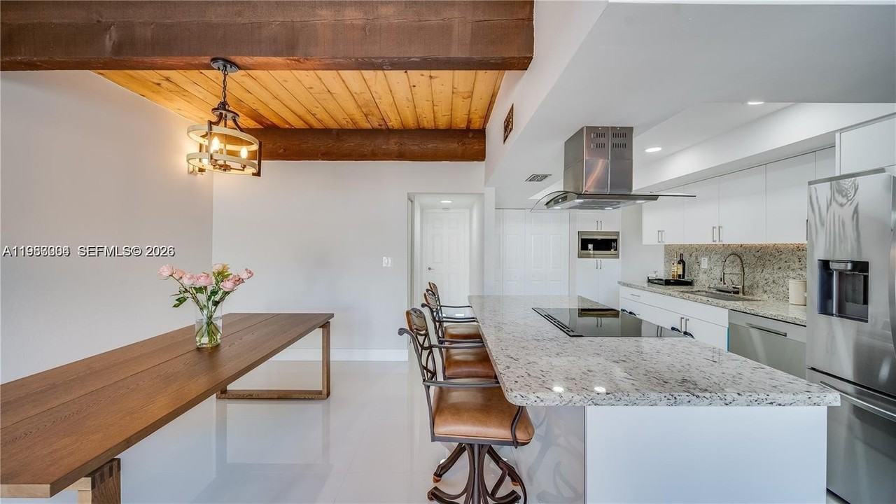 10462 Sw 78th St #10462 - Photo 3 of 35