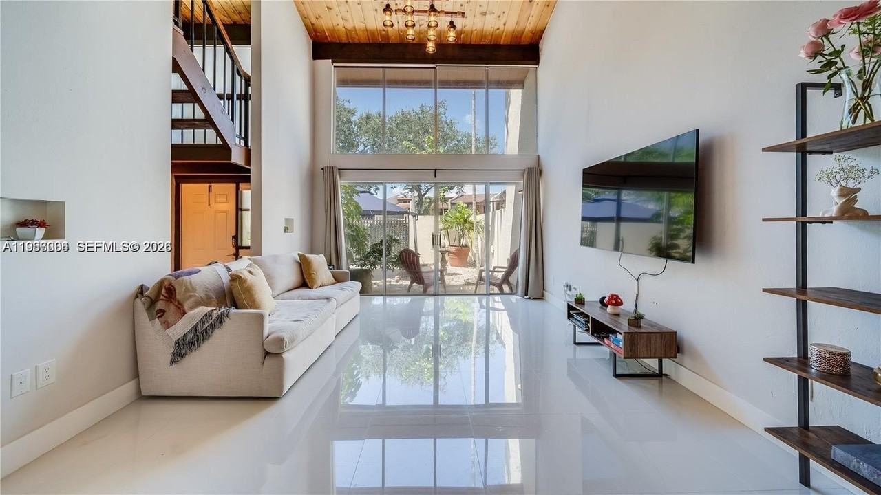 10462 Sw 78th St #10462 - Photo 5 of 35