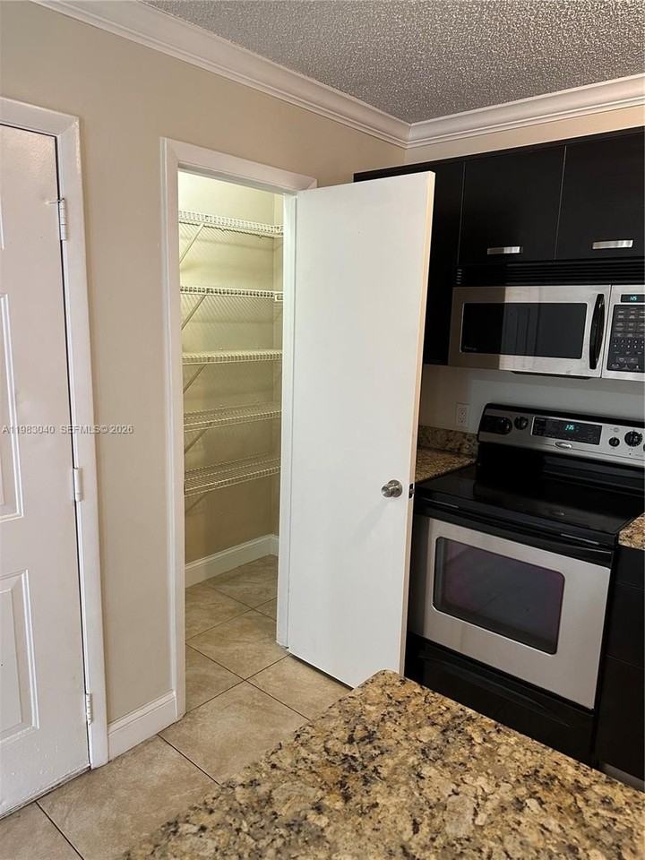 4221 W Mcnab Rd #35 - Photo 5 of 27