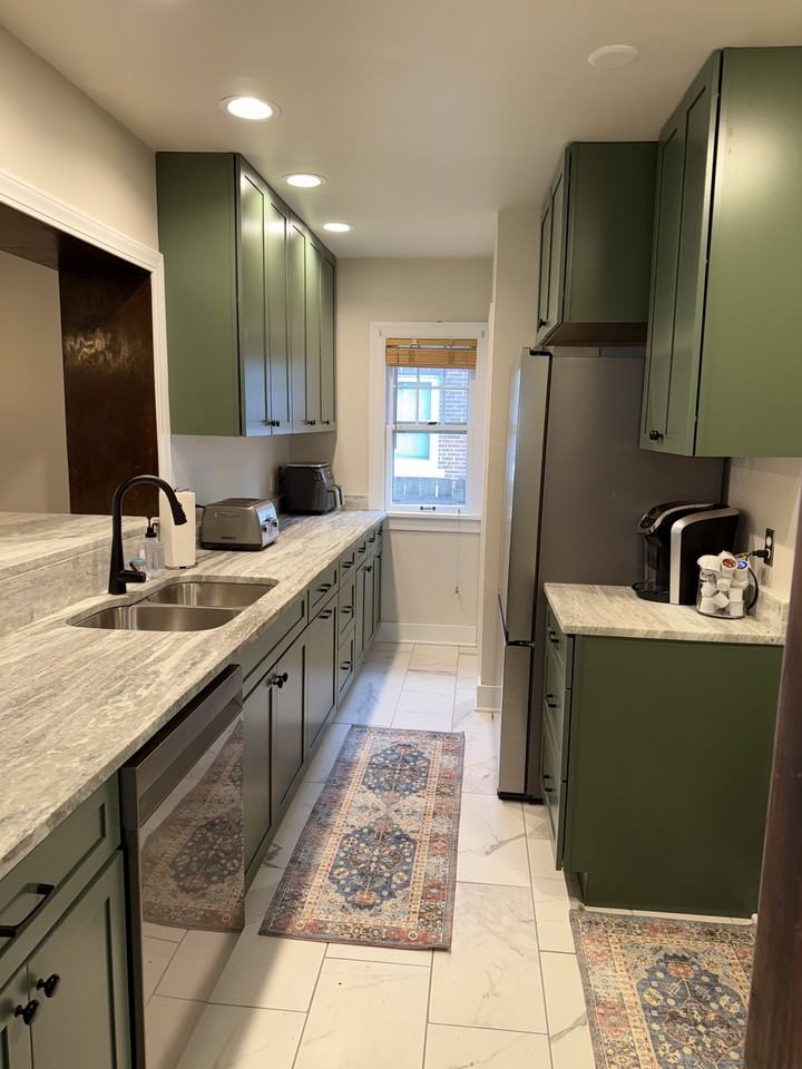 612 W Washington St - Photo 7 of 11