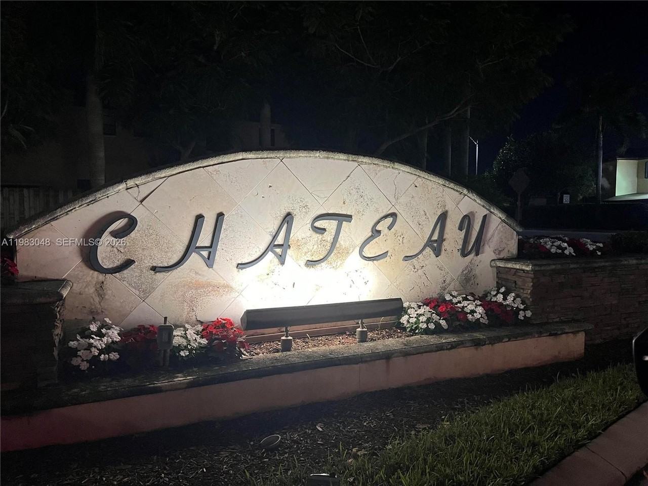 3772 Se 2nd Dr #3772 - Photo 2 of 26