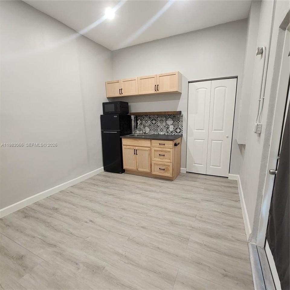 14639 Sw 158th Path #A - Photo 3 of 8