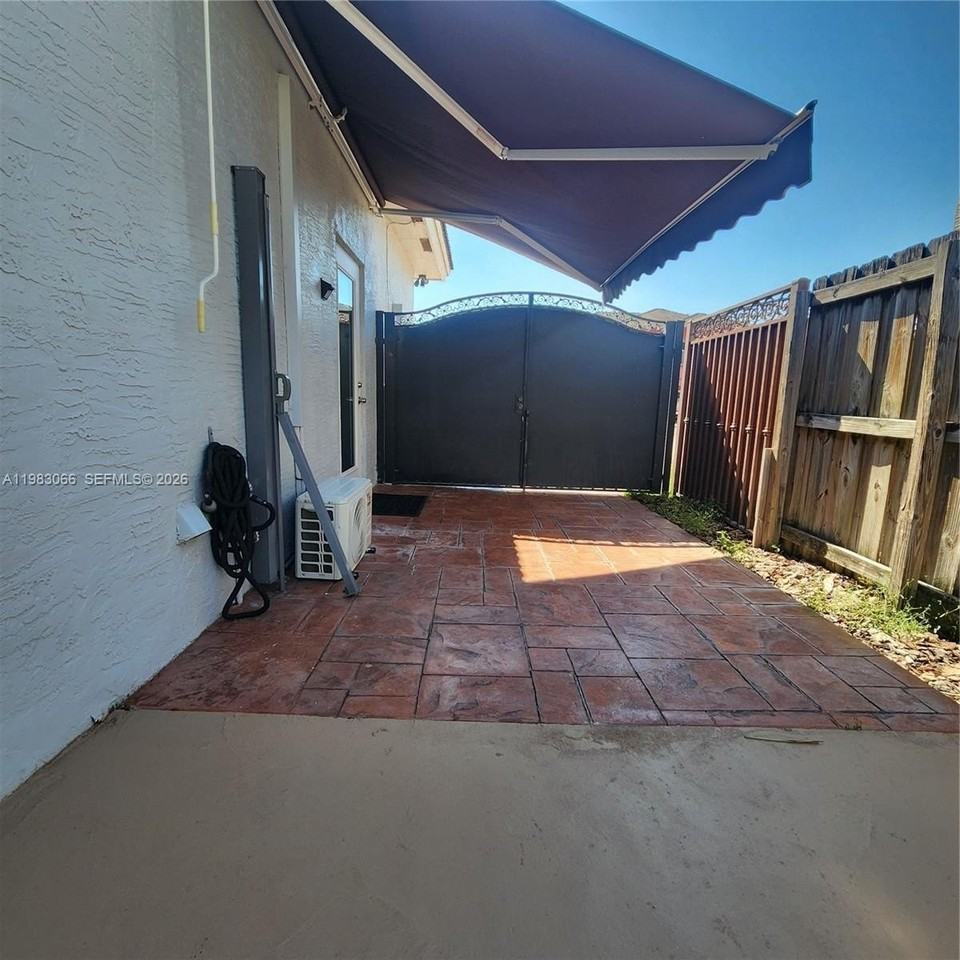 14639 Sw 158th Path #A - Photo 6 of 8