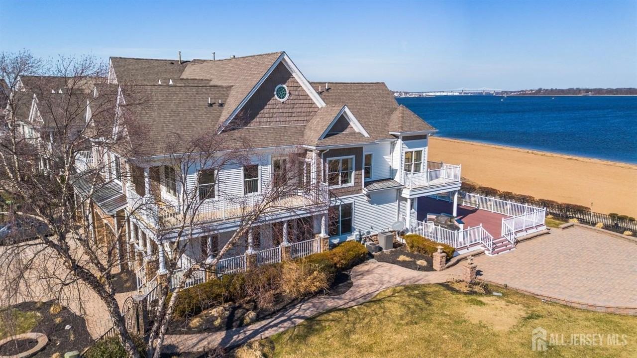 76 Raritan Reach Rd - Photo 2 of 48